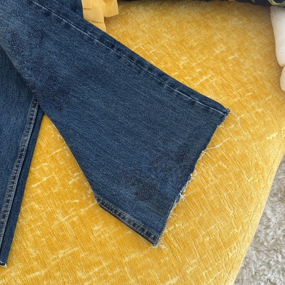 STUNNING ZARA Rose Sparkly beaded jeans - Picture 8 of 9